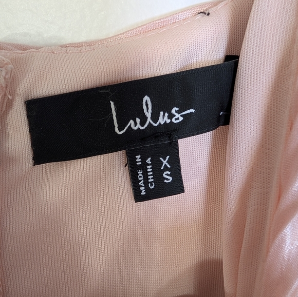 Lulus Pink Tiered Pleated Maxi Dress XS NWT Prom Wedding Formal Coquette - Picture 4 of 9